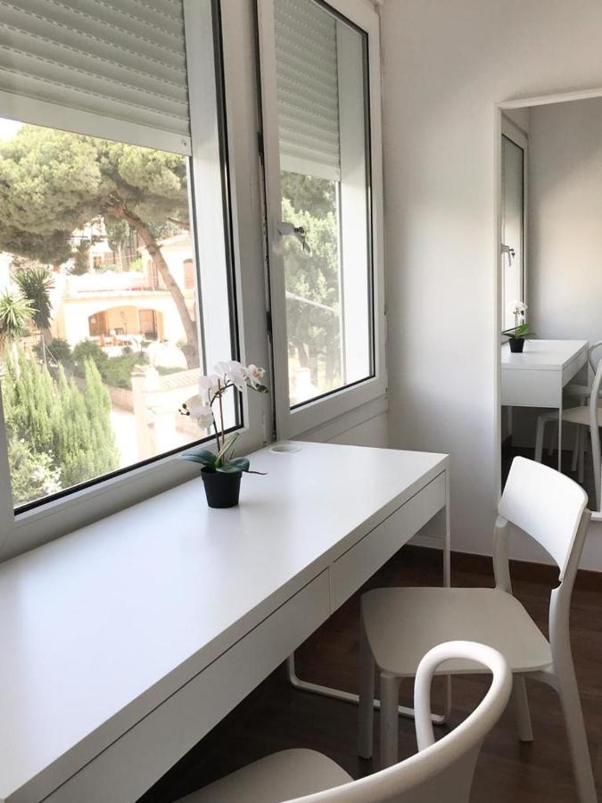 Carihuela Beach Suite Apartment 토레몰리노스 외부 사진